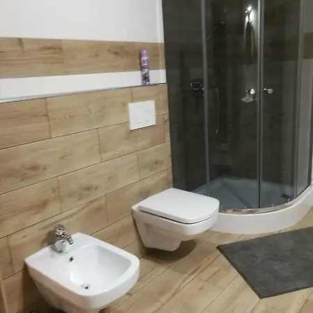 W Gorach Stolowych シュチトナ