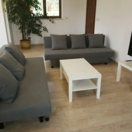 W Gorach Stolowych ホームステイ *